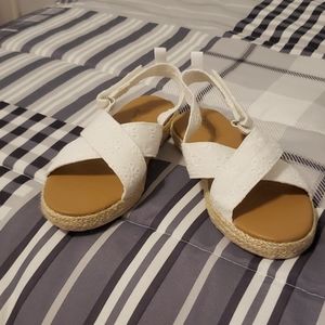 NWOT Oshkosh toddler girl sandals